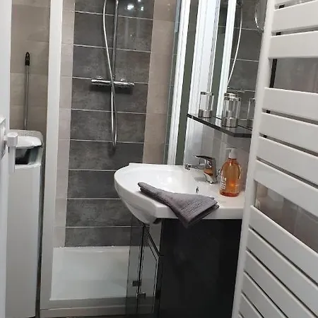 Garden And Sea View Cannes Апартаменты *