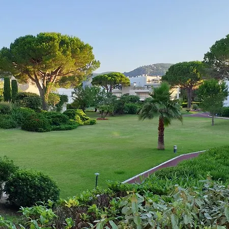 アパート Garden And Sea View Cannes